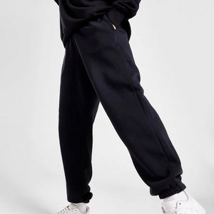 Survêtement personnalisé deux pièces pour femmes surdimensionnées ensemble de vêtements d'hiver avec sweat-shirt à strass et jogger 2-en-1 - Product Image 5