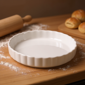 Plat à four en céramique Guardini White COOL12 (29 cm) pour moules à gâteaux et plats à pâtisserie - Product Image 3