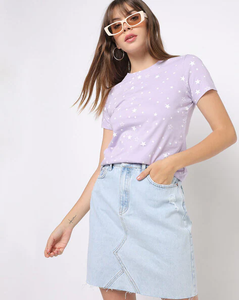 Camiseta informal con estampado de estrellas para mujer, colores sólidos con decoración de plumas, tela de punto ecológica y antibolitas - Product Image 3