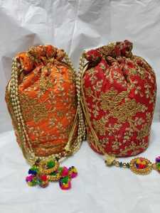 Bolsas de recuerdo de boda personalizadas, muy decorativas, con cordón, temática potli, ideales para usar como recuerdo de boda, adecuadas para reventa - Product Image 5