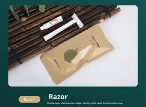 Ensemble d'articles de toilette jetables pour hôtel chez l'habitant <span class=keywords><strong>Kit</strong></span> de coiffeuse Inn avec rasoir jetable Brosse à dents et dentifrice Matériau métallique durable - Product Image 4