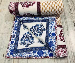 Colcha Kantha Queen, Cubrecama de Algodón Indio con Estampado Floral, Hecho a Mano, Decoración Étnica, Estampado de Bloques, Gudari, Estilo Gitano, Alta Calidad - Product Image 3