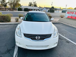 2010 d'occasion Ni-ss-an Alt-ima LHD - Product Image 3