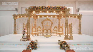 Mandap de Boda Estilo Bollywood Evergreen Fiber en Venta, Diseño Jodha Akbar, Estilo Cinematográfico para Bodas en Interiores, Venta en EE. UU. - Product Image 4