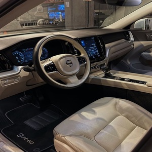 รถยนต์ขายดีที่สุดปี 2020 วอลโว่ V60 T5 Momentum FWD Plus ไม่มีประวัติอุบัติเหตุ พวงมาลัยซ้าย/ขวา - Product Image 3