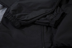 Vestes coupe-vent imperméables à col montant zippé avec logo personnalisé pour hommes Poignets élastiques Design bicolore Matière en coton - Product Image 6