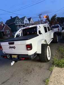 2022 JE EP GLA DIATOR PICKUP 4D 5FT CALIFORNIA EDITION DIESEL 285HP 3.6L V6 AWD TRANSMISIÓN AUTOMÁTICA DE 8 VELOCIDADES USADO - Product Image 6