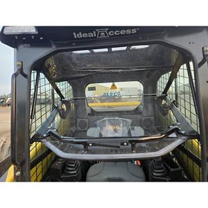 Mini-chargeuse sur pneus et chargeuse frontale GEHL VT230 EPA 2024 avec moteur EPA, capacité de charge nominale de 2 à 50 tonnes - Product Image 6