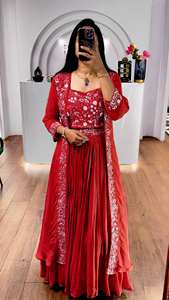 Ensemble Lehenga Indowestern en Faux Georgette Entièrement Cousu avec Shrug pour Mariage et Soirée – Vente à l'Exportation Mondiale - Product Image 3