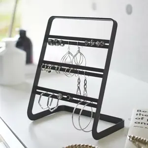 Soporte de joyería de diseño simple recubierto negro para colgar joyería nuevo soporte de joyería último soporte de pendiente de Metal en precio al por mayor - Product Image 3