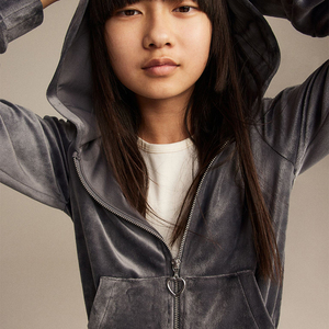 Pull-over à capuche personnalisé pour femmes, sweat-shirt ample à manches longues en polaire avec poche pour l'hiver - Product Image 2