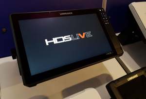 NOUVEAU Lowrance HDS PRO 16 avec transducteur Active Imaging HD 3-en-1 - Product Image 2