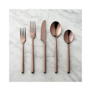 Juego de Cubiertos de Estilo Simple con Acabado en Oro Rosa, Perfecto para Mesas de Boda y Uso en Restaurantes de Alta Cocina, Hecho a Mano en India - Product Image 1