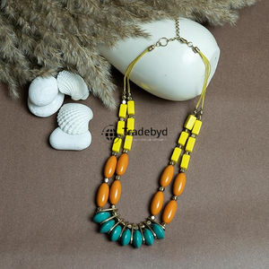 Tradebyd Collier pendentif en résine fait à la main Cadeau de bijoux de mode moderne pour elle - Product Image 1