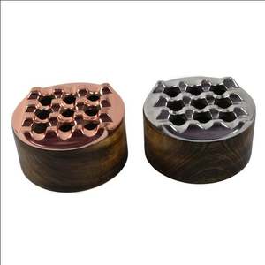 Cendrier en métal doré de qualité supérieure accessoires pour fumeurs disponibles en gros - Product Image 5