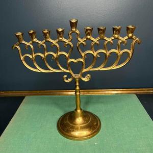 Decorative Metal Candle Stand 9 Arms Menorah Table Accessories Wooden Base Luxury Candle Holder Metal Crafts Simple Style - Product Image 6