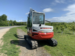 Mini-excavatrice TAKEUCHI TB260 – Vente en gros de chargeuses sur chenilles d'occasion originales Takeuchi TB225/TB260, mini-excavatrice de 3,5 tonnes à vendre - Product Image 4