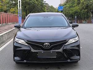 Toyota Camry 2.5S 2018, Volante a la Izquierda, Caja de Cambios Manual, Bajo Consumo de Combustible, Pintura Original, Auto Usado - Product Image 4