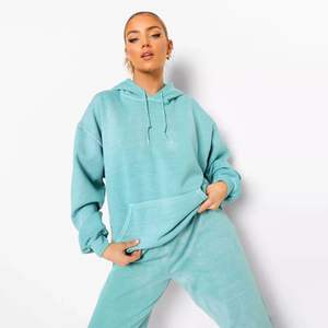 Professional Manufacturer's Custom Logo Crop Hoodie Women High Quality Long Sleeve <b>Zipper</b> Winter Jacket Casual Style Back Logo - Product Image 5