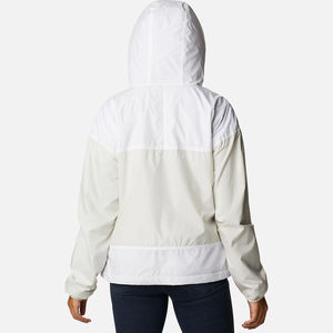 Veste de pluie pour femme écologique Manteau coupe-vent imperméable et durable avec fonctionnalités réglables pour un confort avec service OEM - Product Image 5