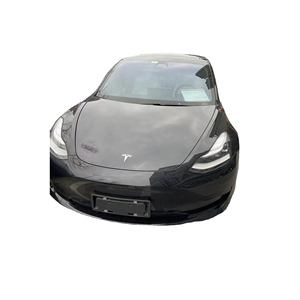 Tesla Model X Plaid avec une accélération folle et des caractéristiques de SUV électriques de haut niveau - Product Image 4