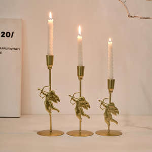 เชิงเทียนสำหรับตกแต่งบ้าน ทำด้วยมือจากโลหะ เหมาะสำหรับสร้างแสงอบอุ่นแสนสบายในทุกพื้นที่อยู่อาศัย - Product Image 3