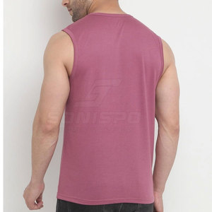 เสื้อกล้ามผู้ชาย SONISPO สีพื้น คอกลม ระบายอากาศได้ดี ผลิตจากผ้าโพลีเอสเตอร์ถัก สวมใส่สบาย มีโลโก้ด้านหน้า - Product Image 4