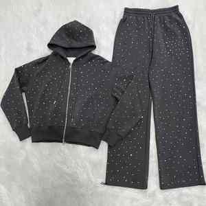 Survêtement en strass pour hommes à séchage rapide nouveauté vêtements d'hiver chauds de qualité supérieure survêtement respirant en coton avec logo personnalisé pour hommes - Product Image 1