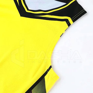 เสื้อบาสเก็ตบอลโพลีเอสเตอร์ 100% แบบสองด้านปรับแต่งได้ ระบายอากาศได้ดี ไซส์พลัส แบบกลับด้านได้ รับผลิตตามสั่งจำนวนมาก - Product Image 3