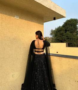 Choli long en tissu de soie doux, imprimé floral, style Kanjivaram, très attrayant et léger, avec pièce de chemisier pour mariée - Product Image 3