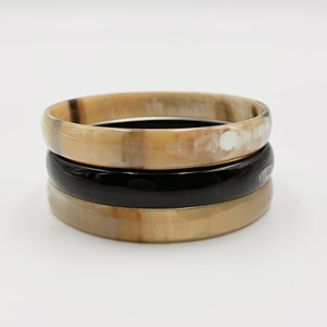 Bracelet en corne à vendre meilleure qualité accessoires quotidiens cornes bracelets fournisseur de confiance approvisionnement - Product Image 1