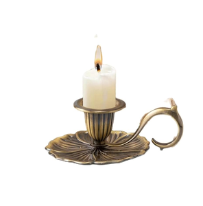 Bougeoirs en laiton de créateur supérieur avec porte-chandeliers de fleur de conception de poignée d'anneau Offre Spéciale - Product Image 1