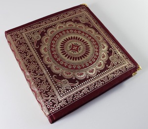 Wholesale Rich Brass Corner Reinforced Woven Fabric Journal Coloured Silks Gold/Silver Threads Paper Cover Elegant Notebooks - Product Image 2