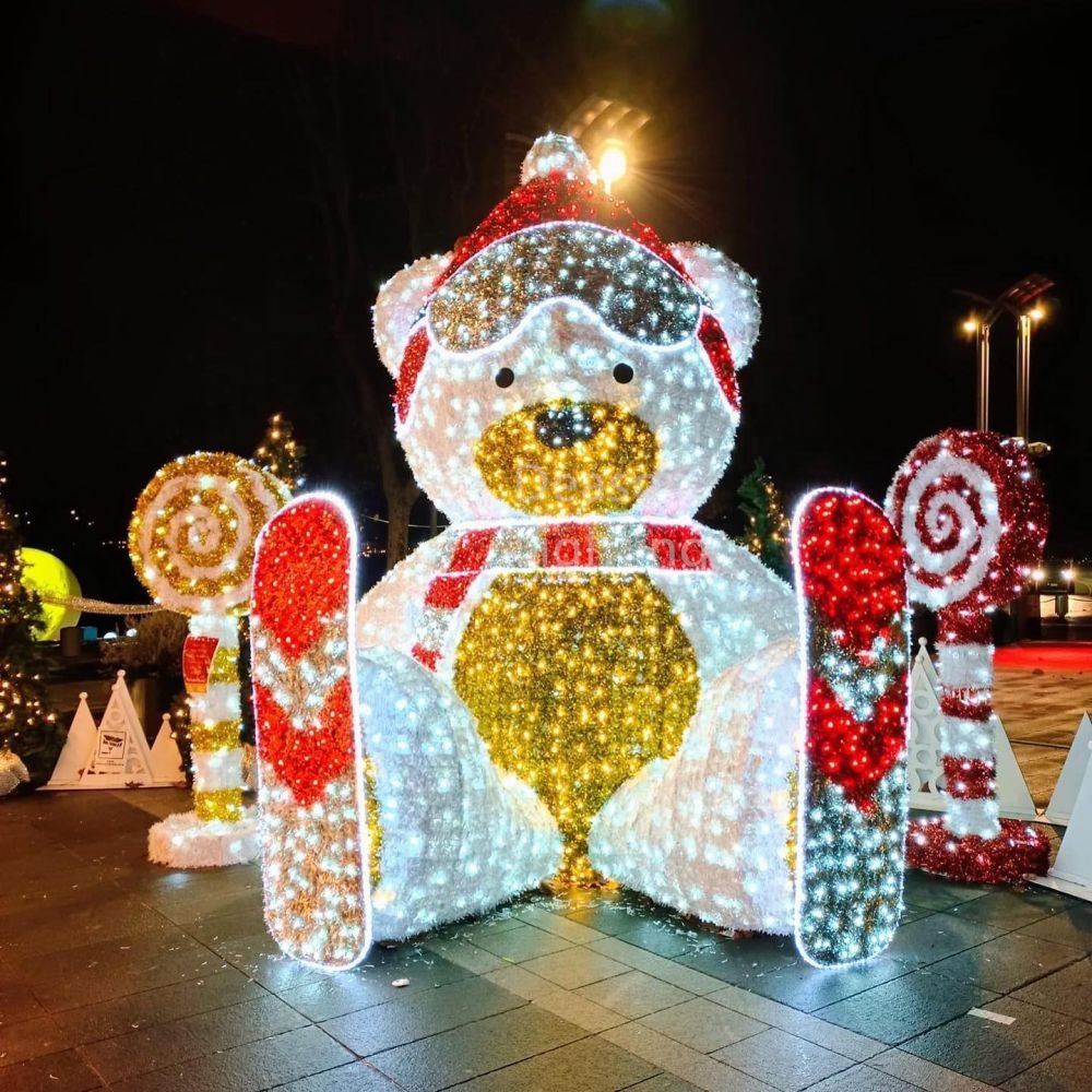 Outdoor LED Lighted Teddy Bear Christmas Decorations