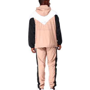 Ensemble coupe-vent à capuche ultra léger avec coupe moderne Ensemble coupe-vent actif à capuche avec intérieur et capuche doux - Product Image 2