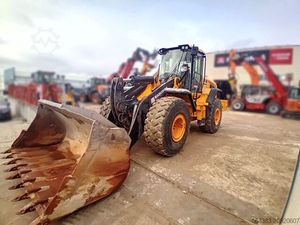 รถตักล้อยาง JCB457ZX มือสองสำหรับขาย - Product Image 2