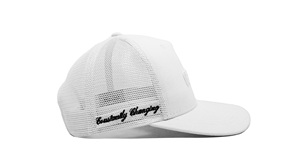 Vente en gros de chapeaux de camionneur blancs avec logo 3D personnalisé Casquette de golf réglable à 5 panneaux pour hommes, élégants, à la mode pour les scènes extérieures décontractées - Product Image 4