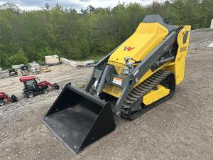 Minicargadora Compacta Wacker Neuson SM100, Cargadora de Ruedas Pequeña con Motor Diésel, Caja de Cambios de Alta Capacidad de Carga para Construcción y Agricultura - Product Image 6