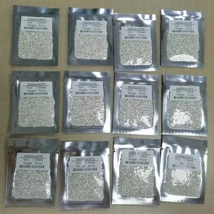 Moissanite en vrac taille brillant 1 mm 4 mm, blanc pur, incolore, à changement de couleur, certifiée par un tiers, pour la fabrication de bijoux, vente en gros - Product Image 1