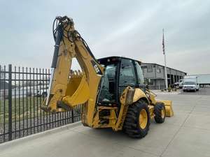 Utilisé pour la chargeuse sur pneus Caterpillar 420E Nouvellement utilisé chargeuse-pelleteuse à vendre moteur pompe à roulements boîte de vitesses Huade PLC Gear - Product Image 2