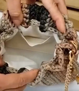 กระเป๋าถักเชือกรูดมีหลายสี - Product Image 3