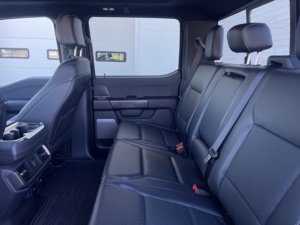 Ford F-150 LARIAT 2024 d'occasion en excellent état - Product Image 5