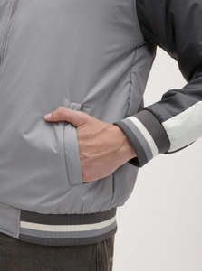 Chaqueta Impermeable con Logotipo Frontal, Chaquetas de Moda de Invierno, OEM, Personalizadas, de Lana y Lona, Corte Holgado - Product Image 4