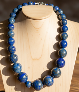 Collier de perles RUdra plaqué or 10 carats pour femmes de haute qualité en argent 925 de 18 pouces noué à la main en pierre de Lapis Lazuli naturelle à la mode - Product Image 4