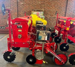 Acheter Original 5 Rangée Maïs Planteurs Tracteur Ferme Monté 4 Rangées - Product Image 3