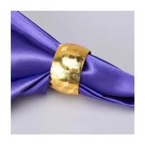 Rond de serviette en aluminium texturé Nouveaux accessoires d'hôtel en métal pour mariages et événements - Product Image 2