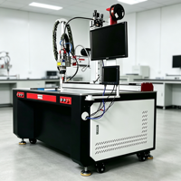 Máquina de Soldadura Láser Industrial de Cinco Ejes para Soldadura Flexible Multiángulo de Componentes Automotrices, Herrajes y Piezas de Maquinaria
