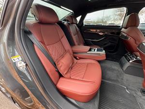 Audi S8 4.0T Quattro 2025, Color Gris Perla Daytona, Interior Rojo Merlot, Automático, Gasolina, Sedán - Product Image 5