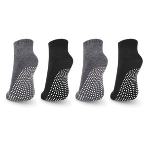 Meilleur prix Respirant Mesh Anti-Slip Yoga Grips Plain Black Chaussettes antidérapantes pour hommes Logo sur le bas Jeunesse Saison-Printemps - Product Image 4