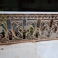 Grilles de balcon modernes en fonte d'argent sans cadre, réglables, robustes, barrières de sécurité résistantes à la rouille, non ornementales pour terrasse/porche